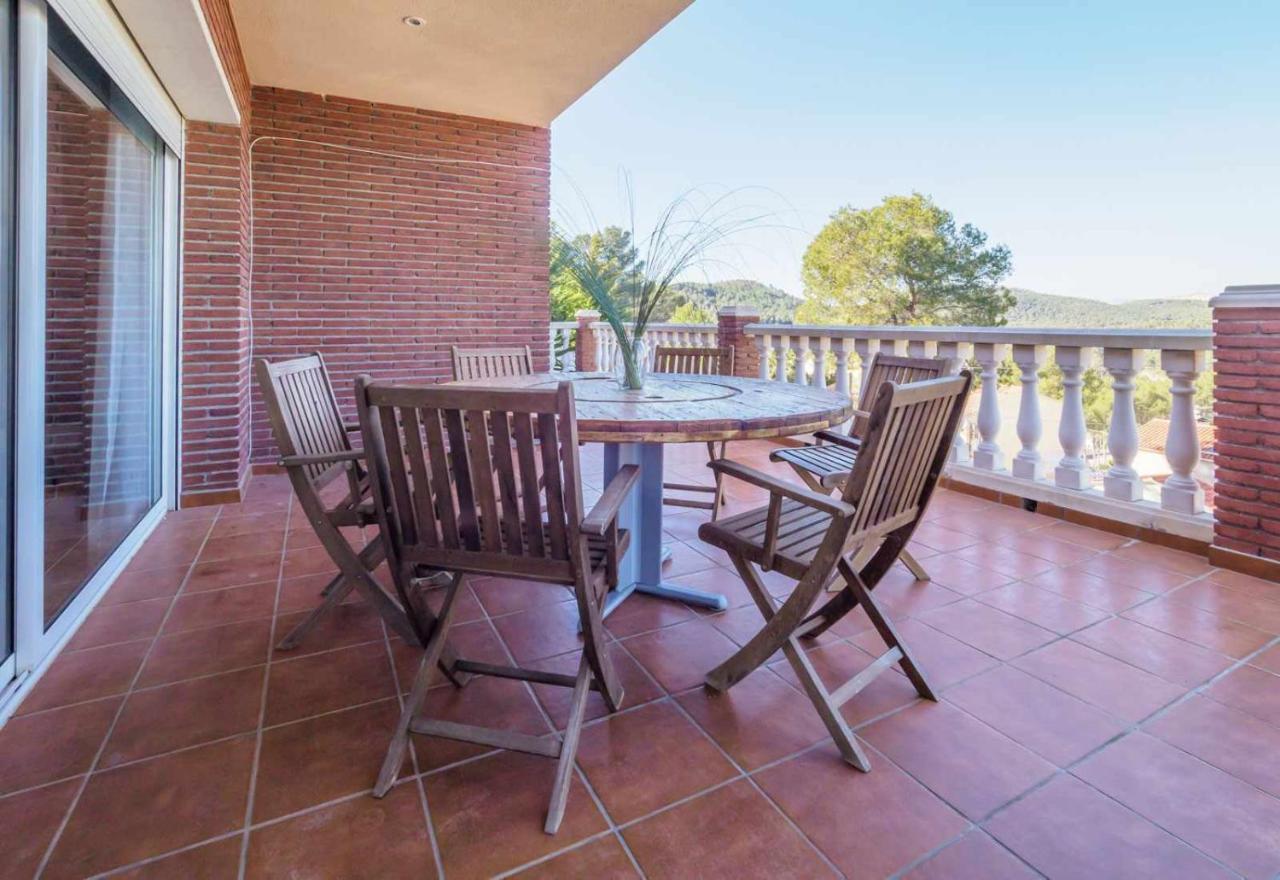 Mas Mestre con una capacidad de 6 a 8 huéspedes cerca de Sitges Olivella Extérieur photo